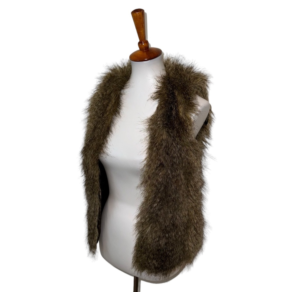 Divided H&M Fuzzy Vest Brown Size 2